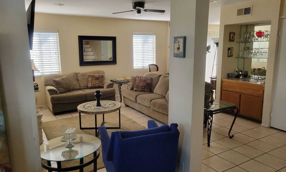 Pasadena House | Charming 3-bedroom Condo w/ Patio - Cal Tech Area