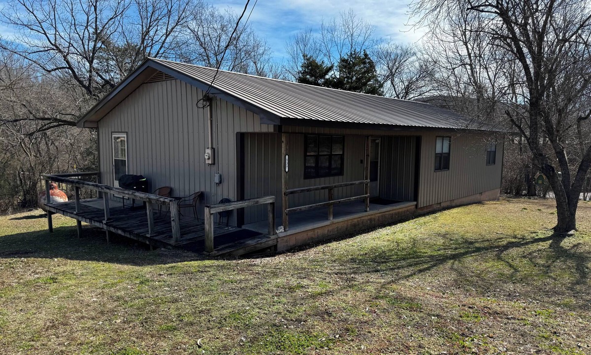 Marshall House | Charming 3 bedroom country home nestled in the Ozarks. Buffalo River/Hiking