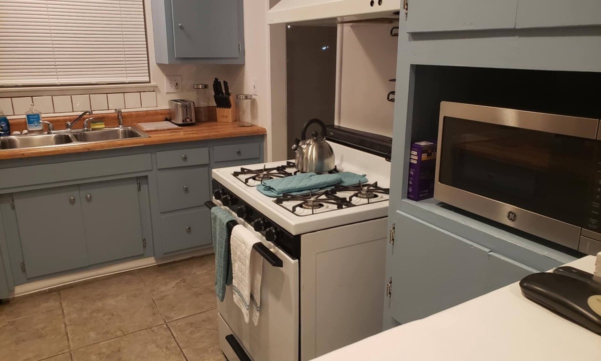 Lancaster House | Charming 3-bedroom house with AC and WiFi in enchanting Lancaster