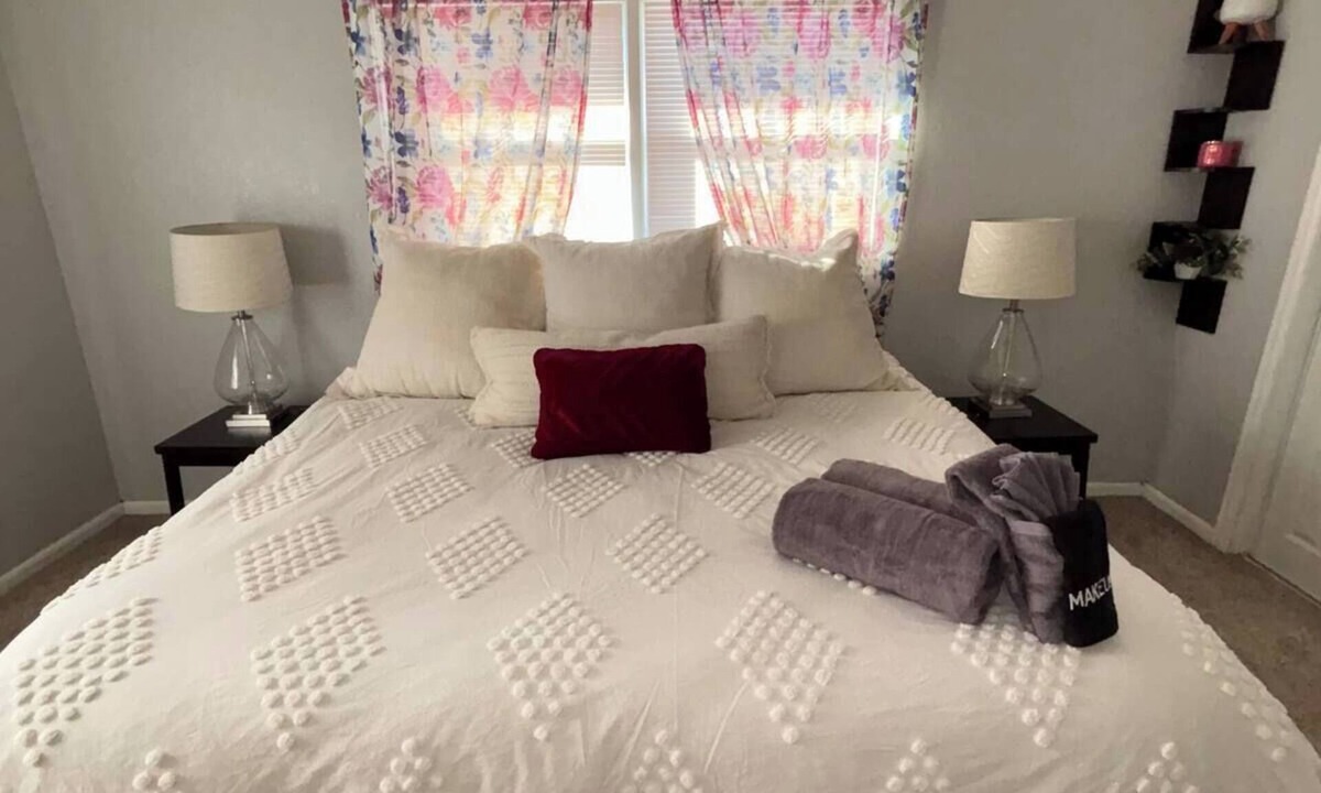 Amarillo House | Charming 3-bedroom house with AC and WiFi in Amarillo
