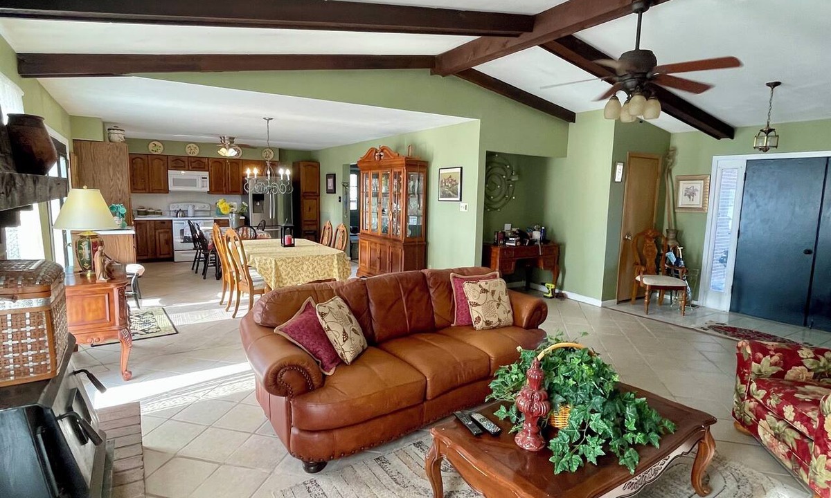 Chesterfield House | Charming 3-bedroom , 2 bath house with A/C, Fast WiFi, pet friendly