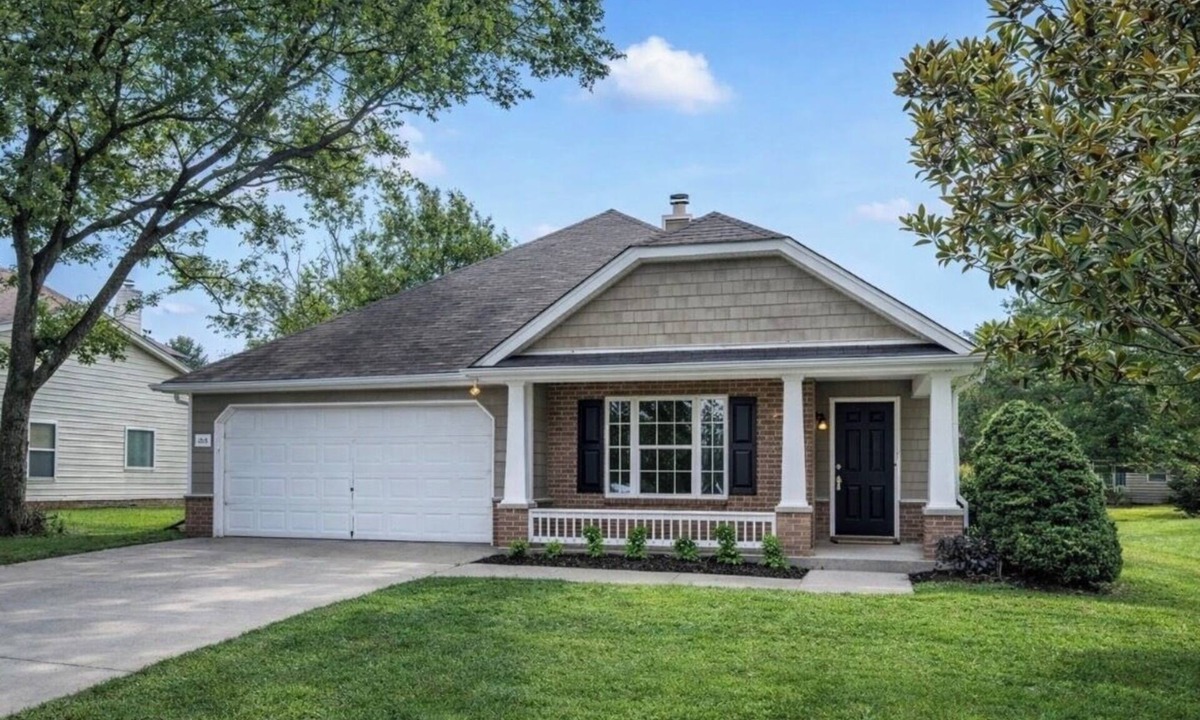 Murfreesboro House | Charming 3-bedroom house-home away from home