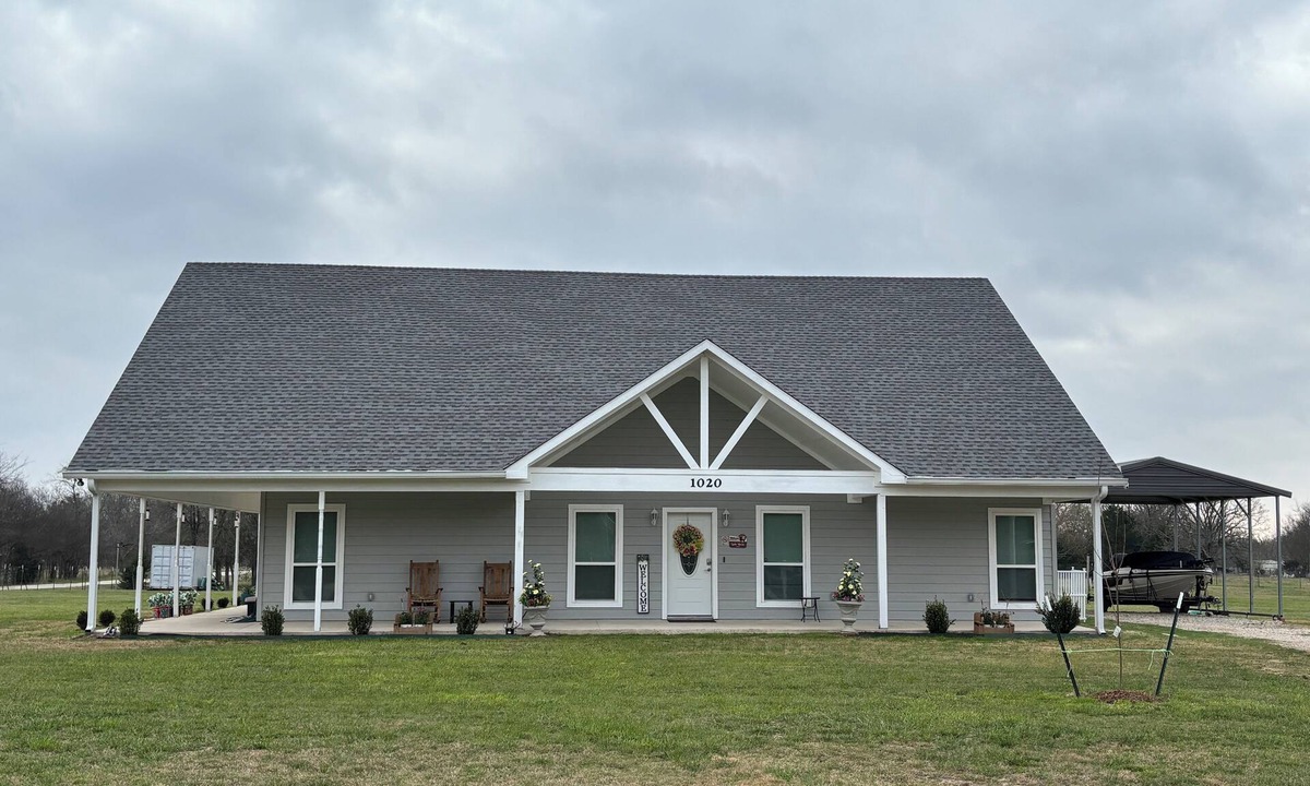 Wills Point House | Charming 3-bedroom 2-Bath house on 3 Acres lot near Lake Tawakoni that sleeps 8