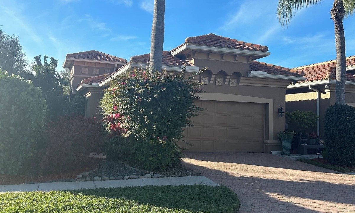 Ole Villa | Charming 3 bedroom villa in Lely Resort Naples with hot tub and waterfall