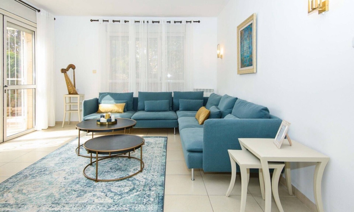 Baka Apartment | Charming 3 BR in Baka w/garden