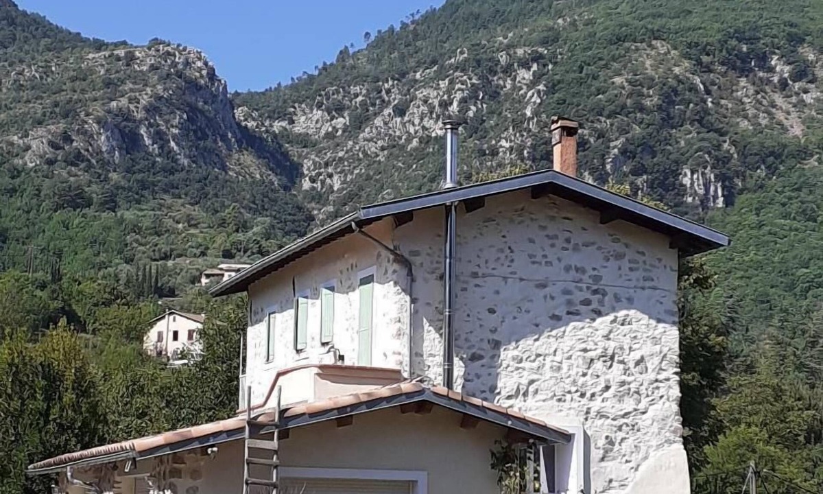 Sospel House | Charming 3* gîte between sea and mountains, calm and nature 45 minutes from the beaches