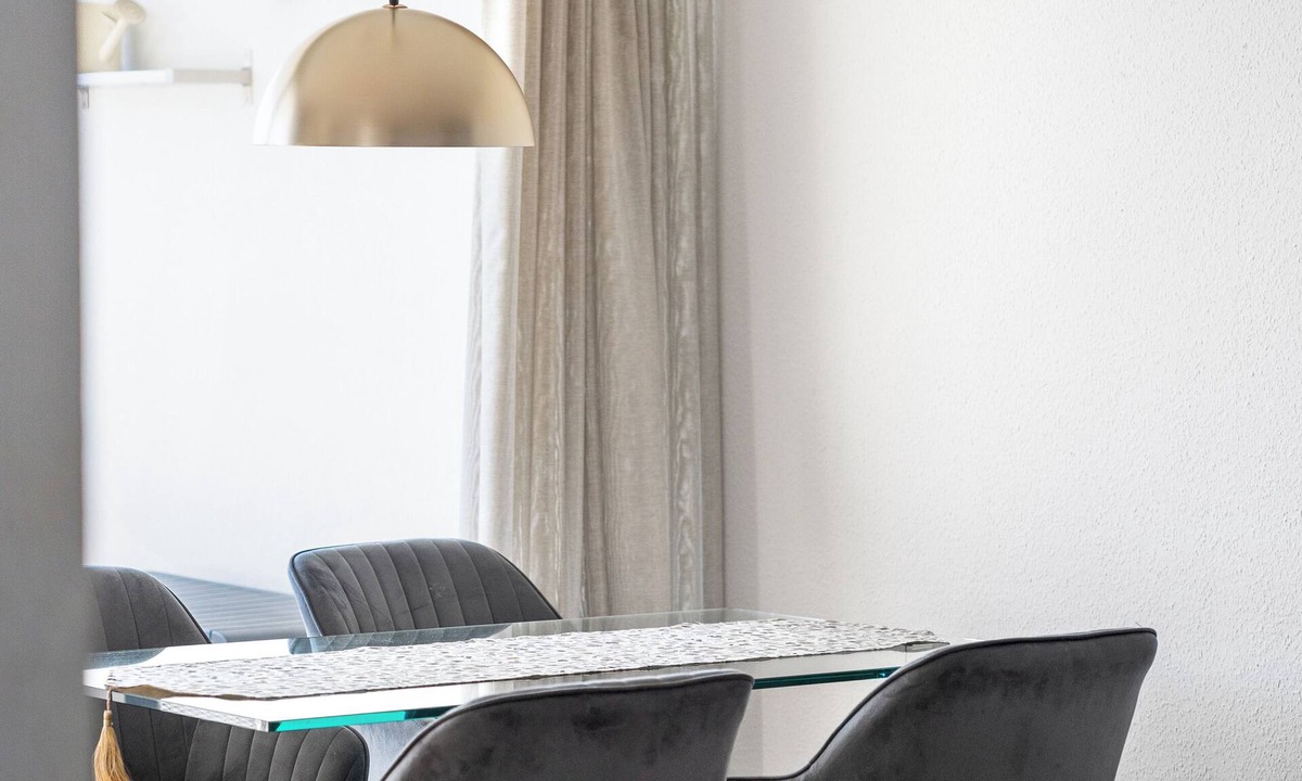 Boeblingen Apartment | Charming 3 Room Apart ROLF BENZ I Next to Panzer Kaserne I Family I Homeoffice