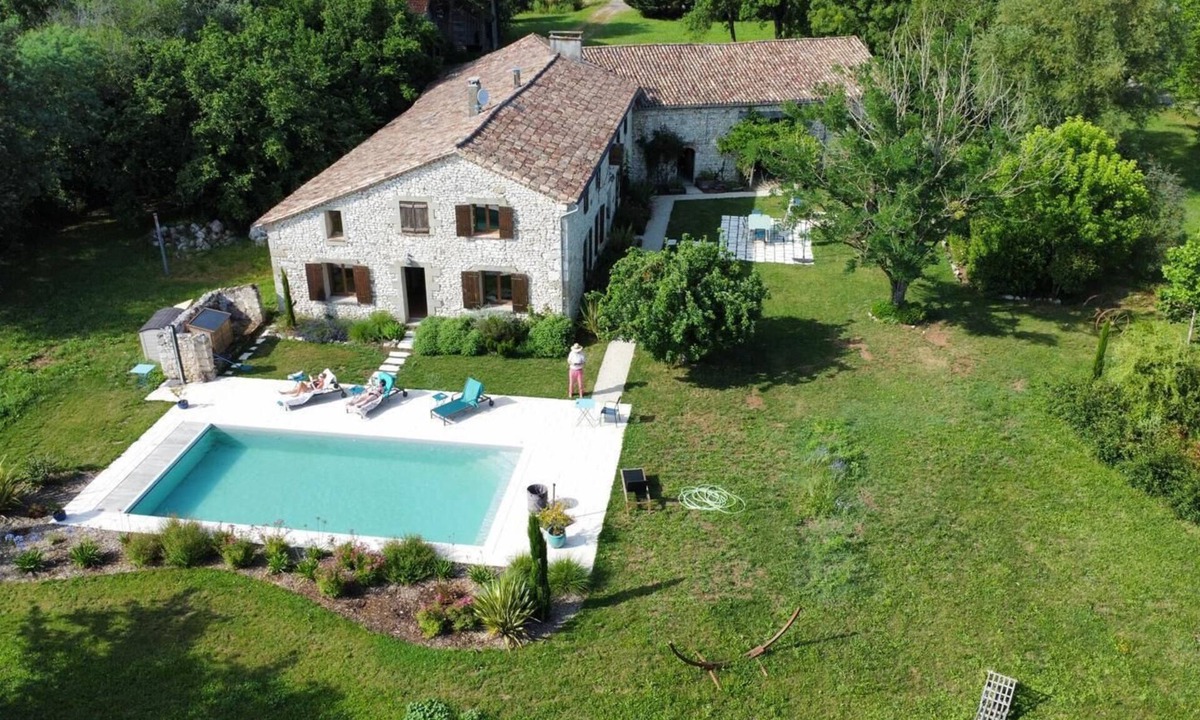 Pardaillan House | Charming 300m2 house in stones, can accomodate up to 12 persons. Private pool.
