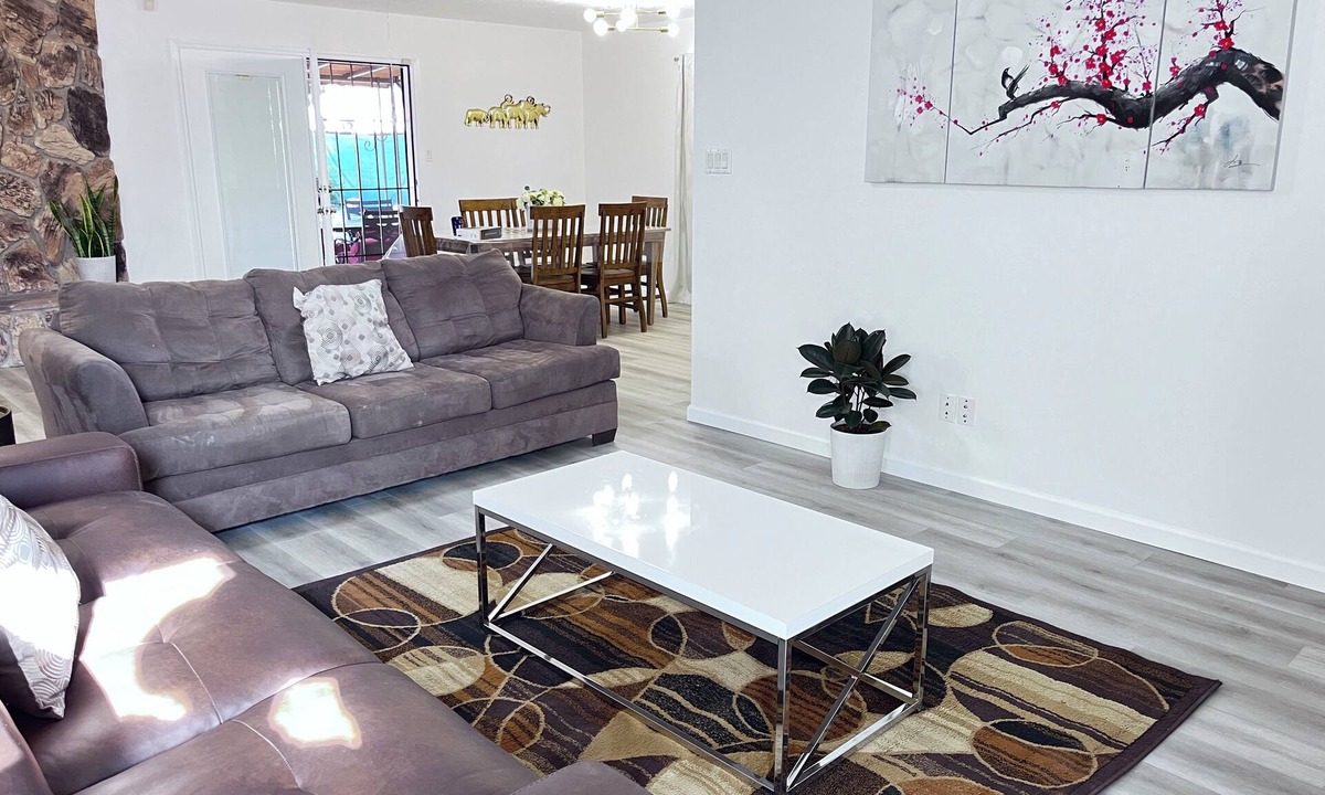 Rio Rancho House | Charming 3bedroom house in Rio Rancho with WiFi, AC, garage and fenced backyard