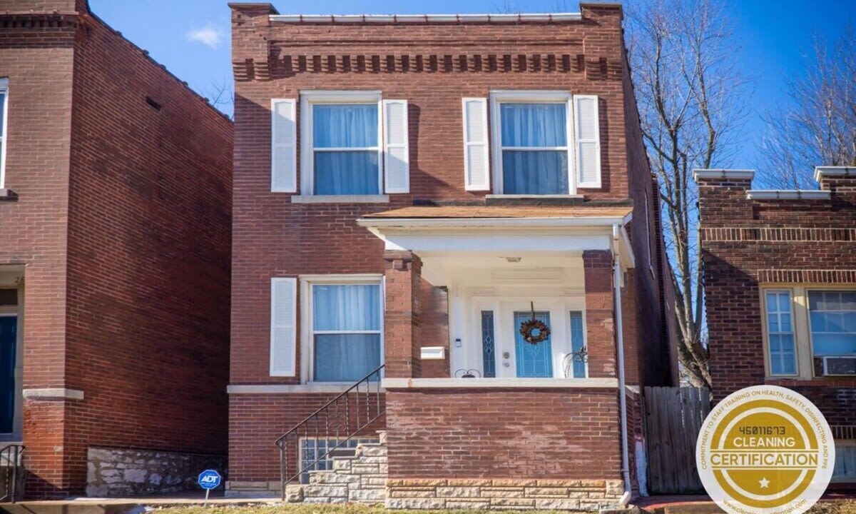 Tower Grove East House | Charming 3BR Tower Grove Family Home ABODEbucks