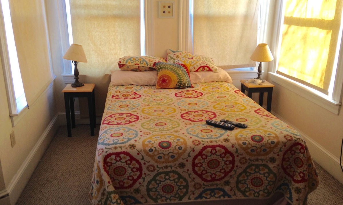 Norwood Apartment | Charming 3rd floor private loft space