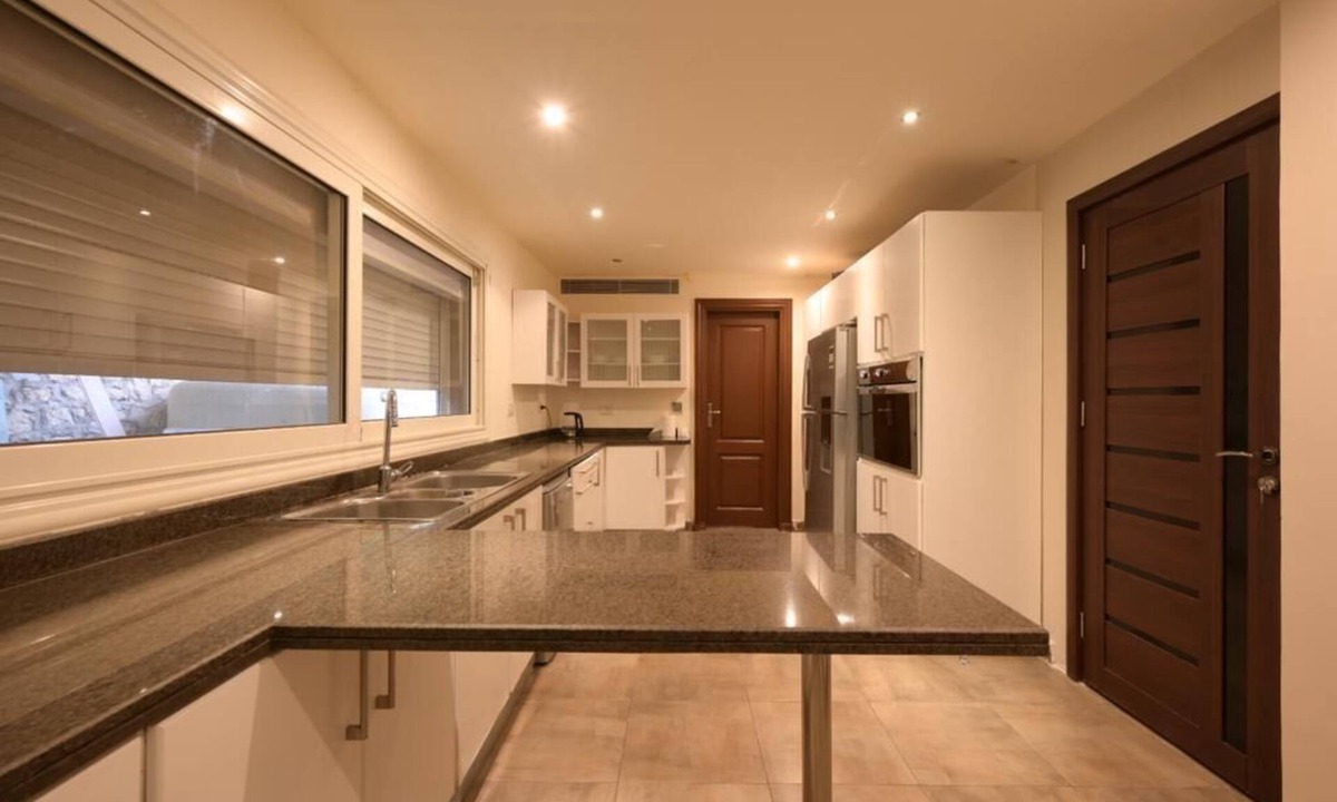 Zawiyya Al-Hamra Villa | Charming 4-bedroom villa with WiFi, AC in peaceful Cairo Governorate