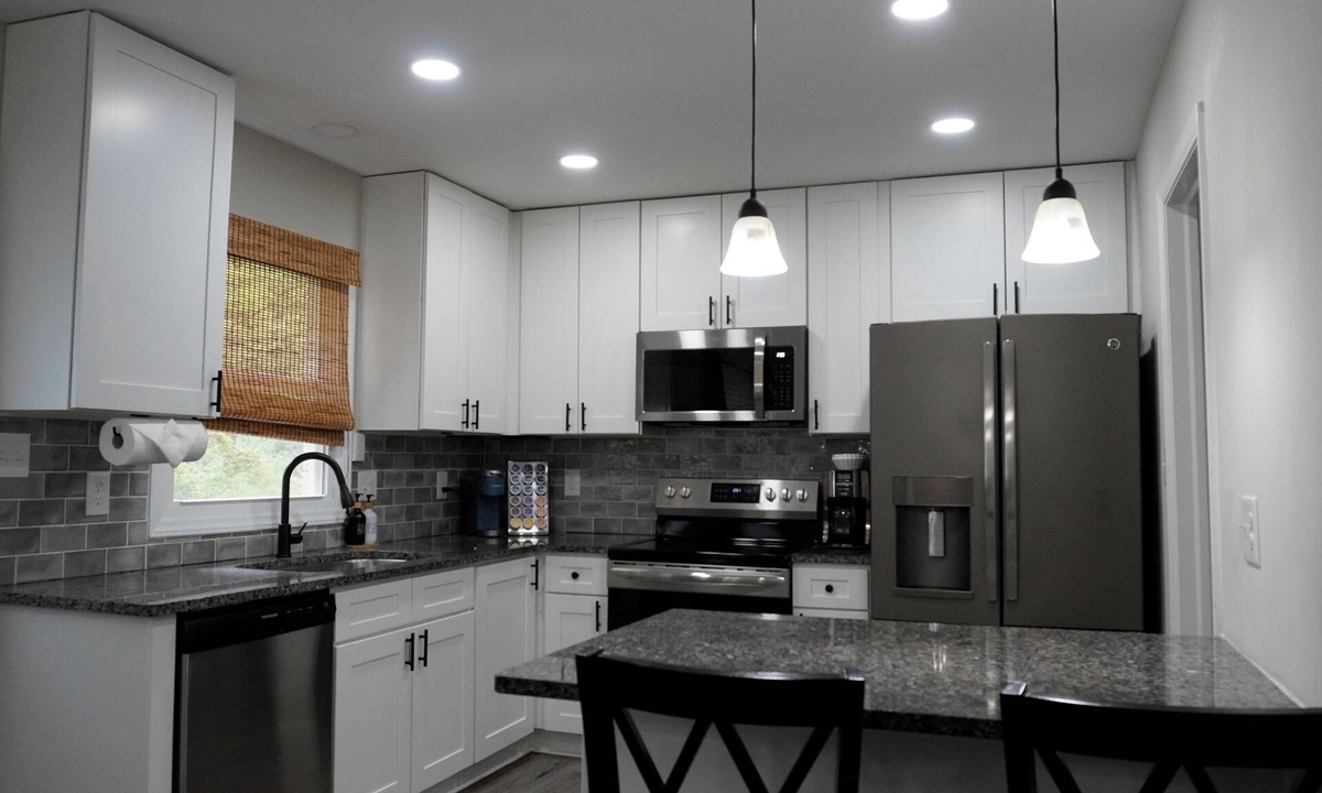 Mint Hill House | Charming 4-bedroom house with AC, WiFi in peaceful Mint Hill and 2 living rooms