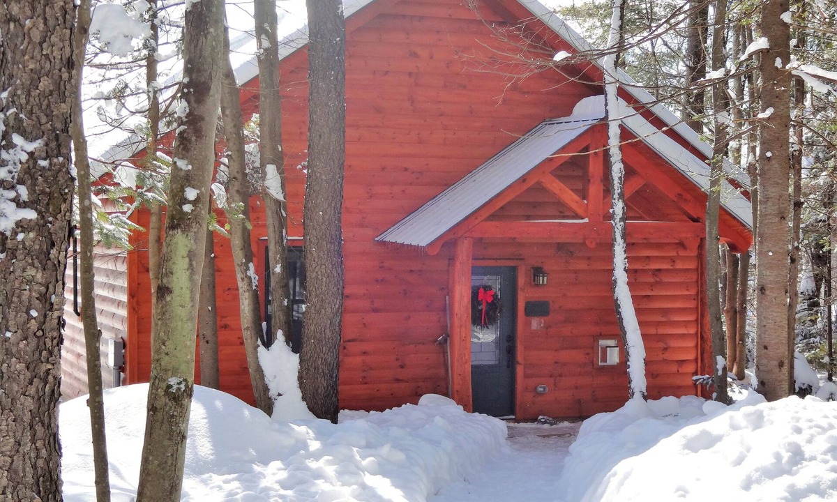 Ripton Cabin | Charming and meticulously cleaned cabin with panoramic view of the Green Mtns