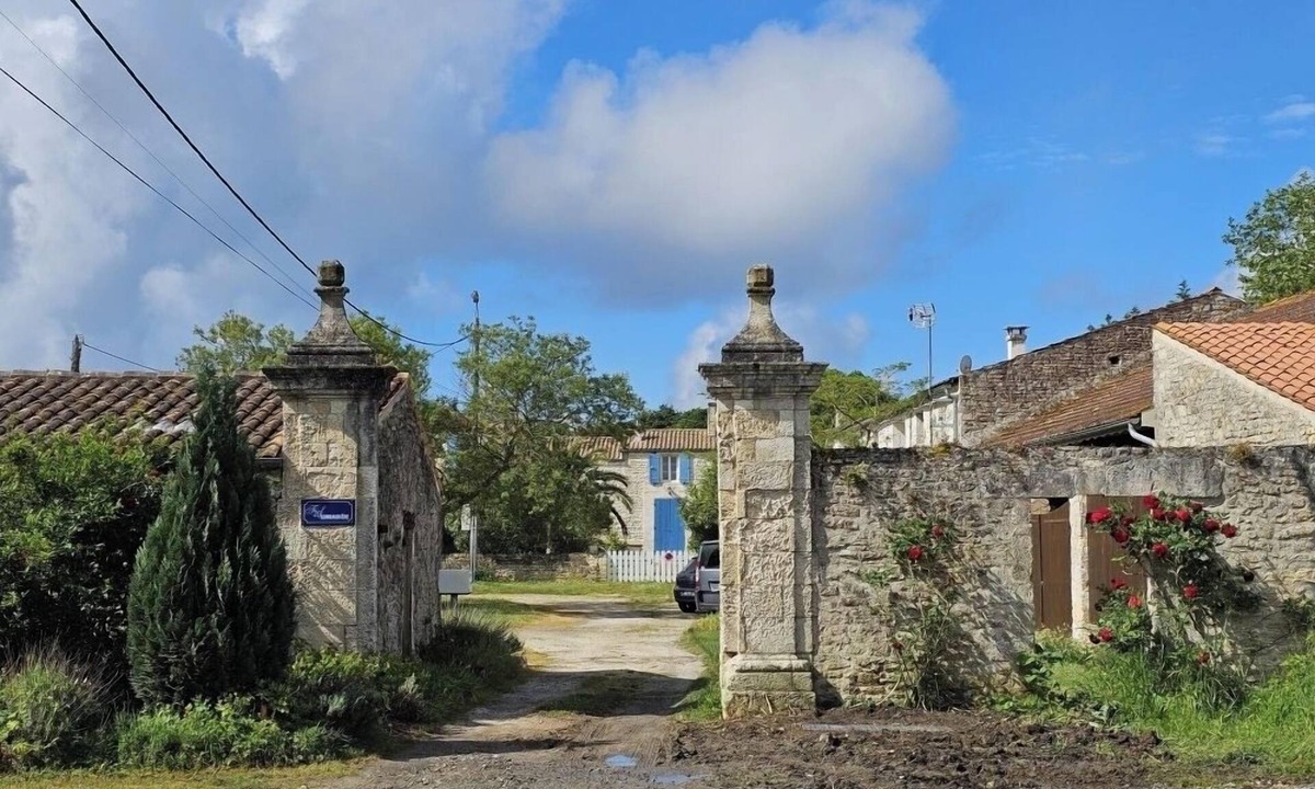 Le Chateau-d'Oleron Apartment | Charming apartment in a 17th century farmhouse, sleeps 4