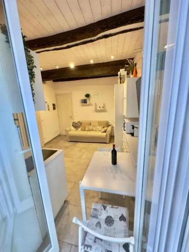 Borgo Antico Apartment | Charming apartment in Monterosso al Mare with balcony