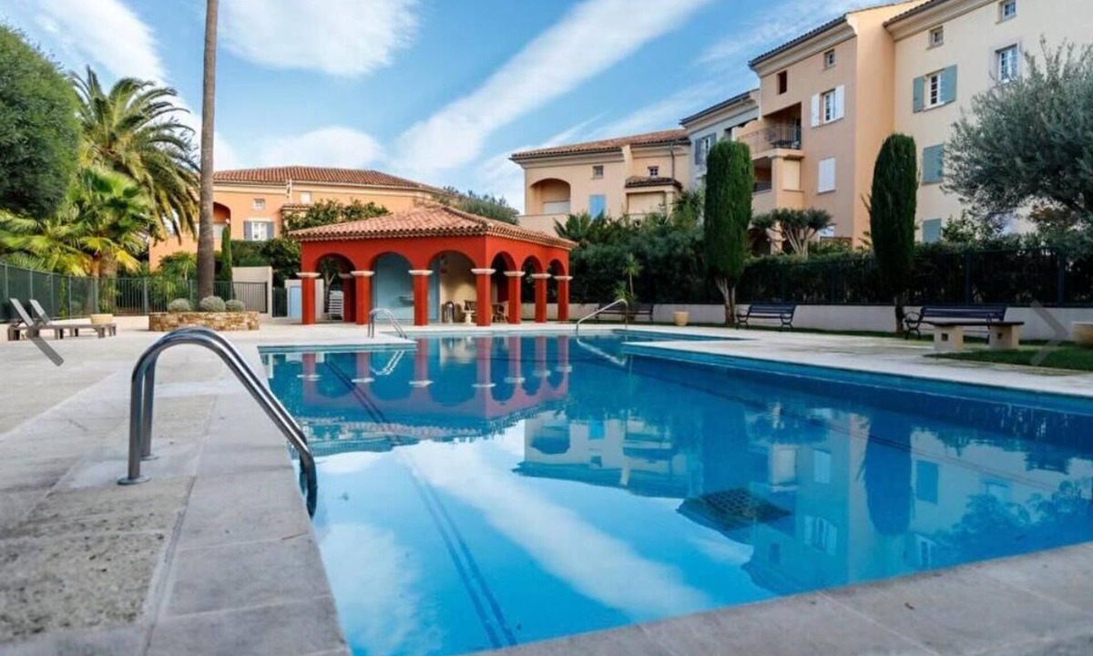 Cote d'Azur- French Riviera Apartment | Charming apartment with swimming pool and terraces, a stone's throw from Place des Lices