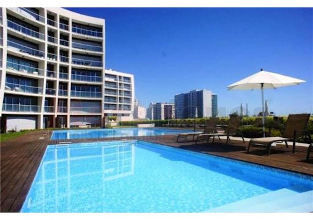 Parque das Nacoes Apartment | Charming Apartment with Balcony & Pool