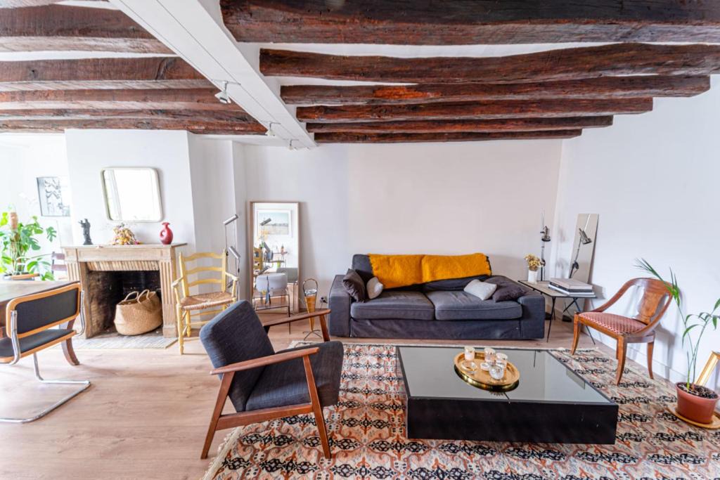 Latin Apartment | Charming apt close to Notre Dame de Paris