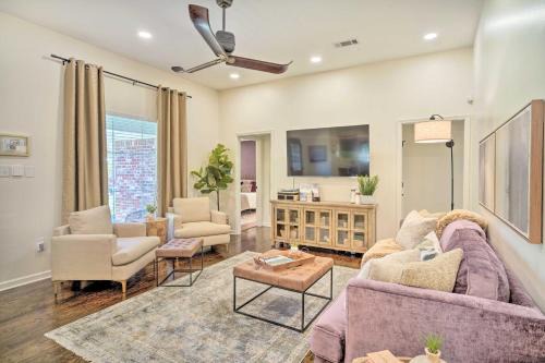 Highlands - Perkins House | Charming Baton Rouge Retreat ~ 3 Mi to LSU!