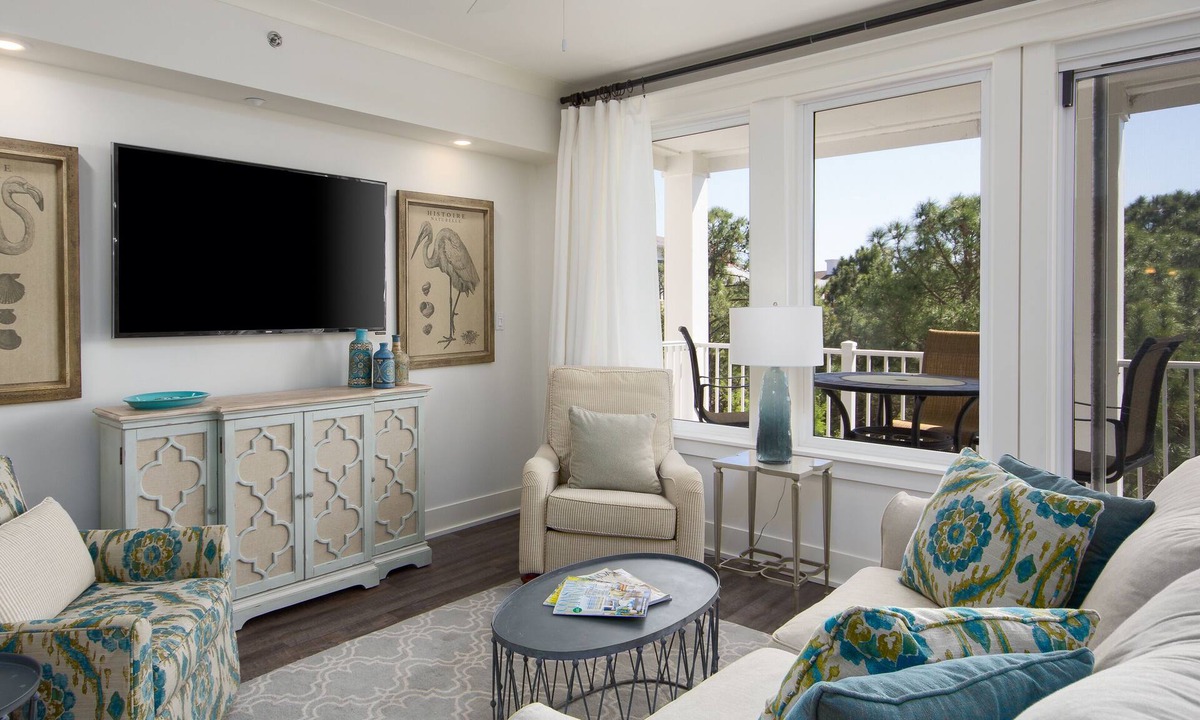 Baytowne Wharf Condo | Charming Baytowne Wharf Condo in Sandestin Resort! Pool/Hot Tub, Tram,Balcony