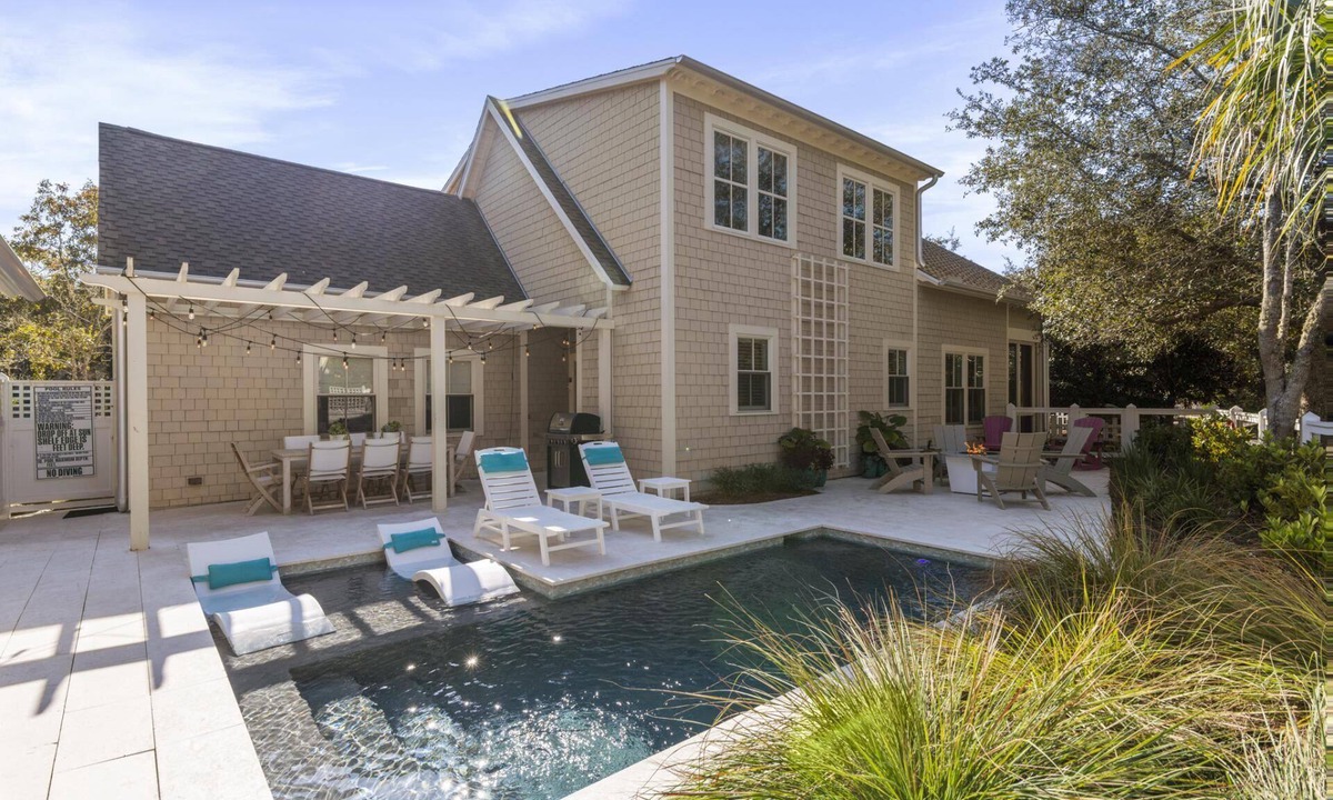 WaterSound Beach House | Charming Beach Retreat with Private Pool, Fire Pit, Bikes and Golf Cart