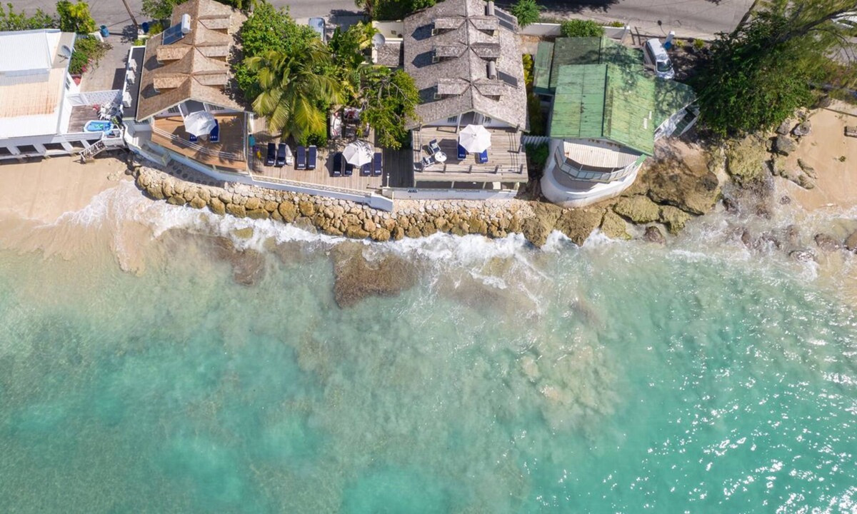 Mullins Villa | Charming Beachfront Villa - Sunset Reach