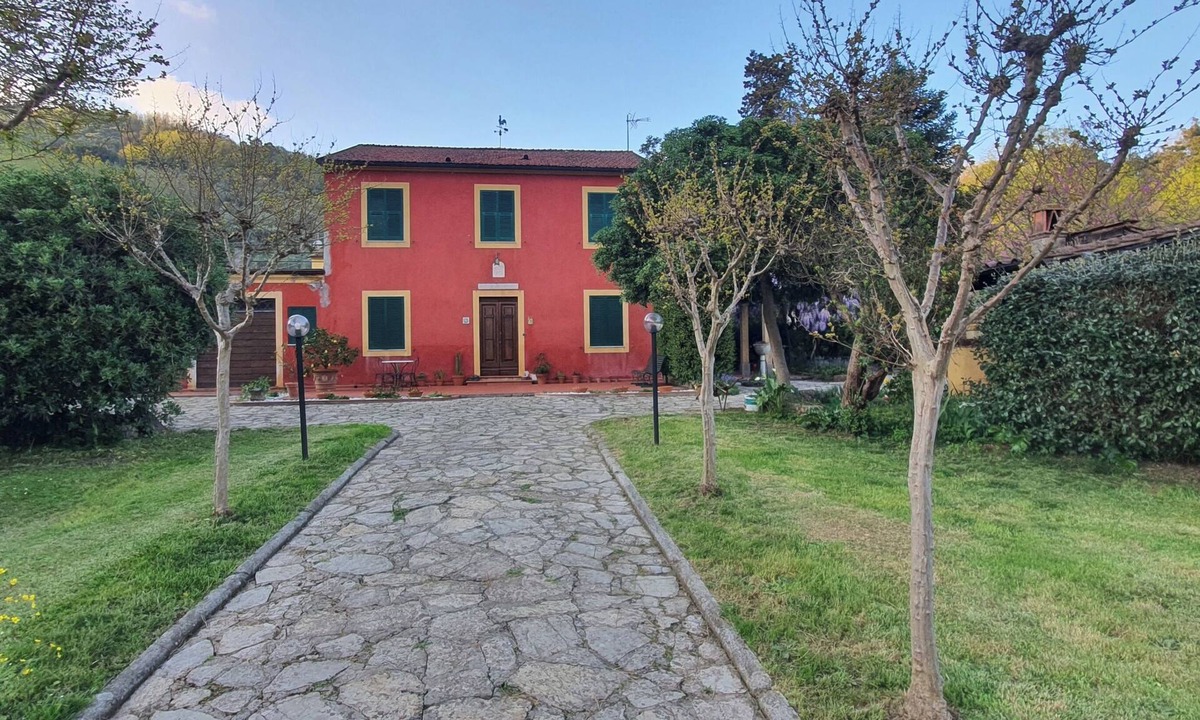 Vicopelago House | Charming Bed & Breakfast near to Lucca