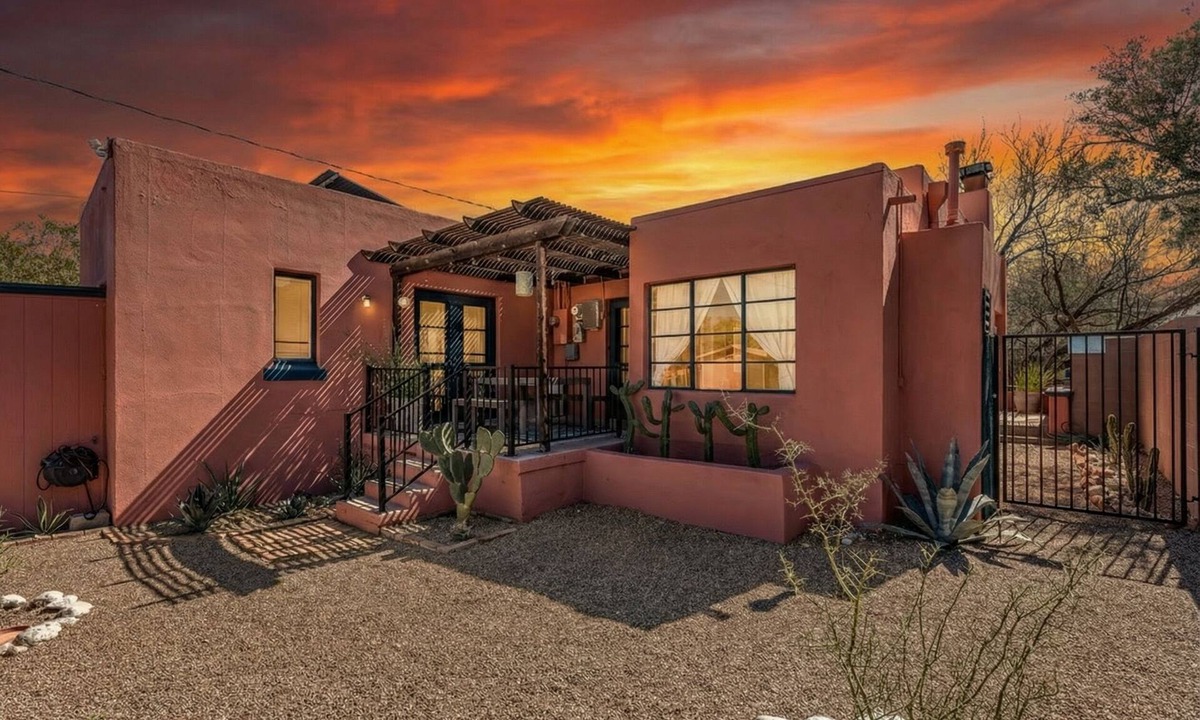 Blenman-Elm House | Charming Blenman-Elm Retreat Near U of A