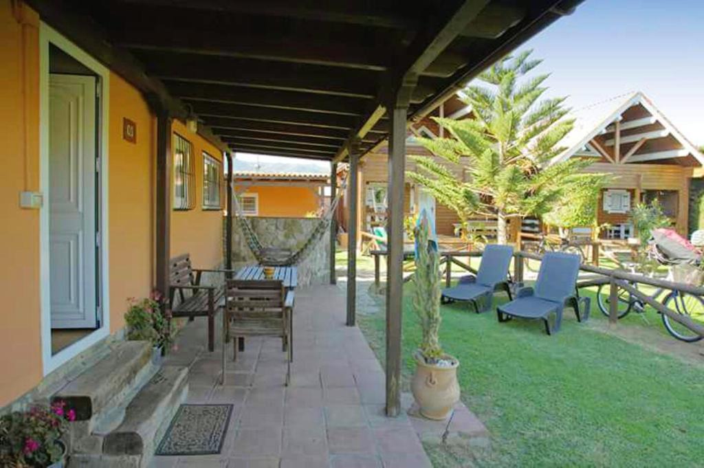 Tarifa House | Charming Bungalow in Tarifa with Mountain View