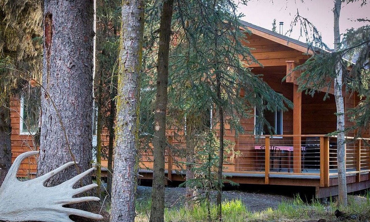 Cooper Landing House | Charming Cabin Rental Surrounded by Chugach National Forest, Alaska