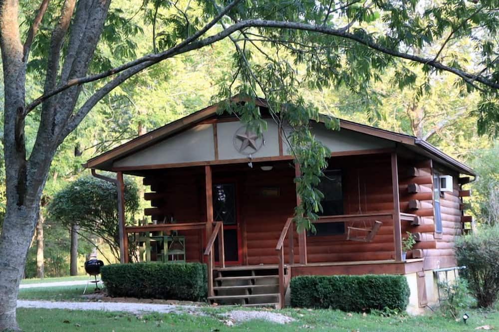 Eureka Springs Cabin | Charming Cabin Rental Perfect for Couples in Carroll County, Arkansas