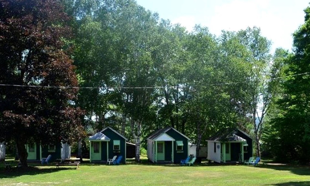 Schroon Lake Cabin | Charming Camping Cabin Rental with Kitchen near Lake George, New York