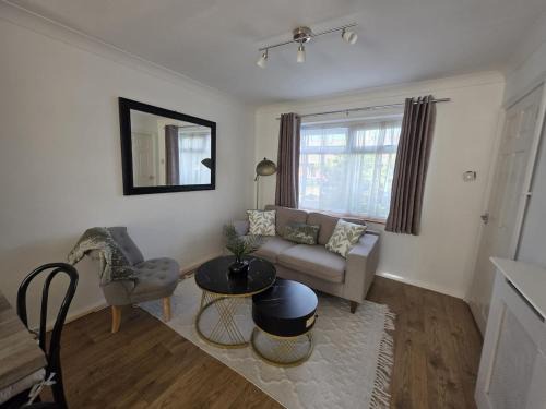 Canterbury House | Charming Canterbury Central 3 Bedroom House - Garden views
