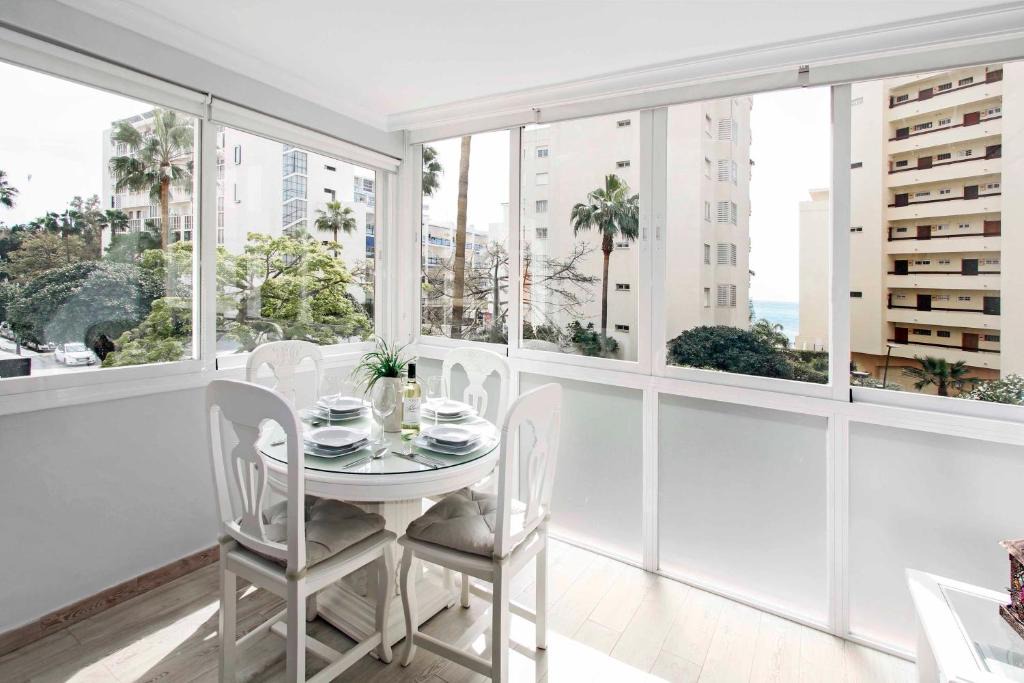 Marbella Seafront Promenade Apartment | Charming Central Apt in Marbella