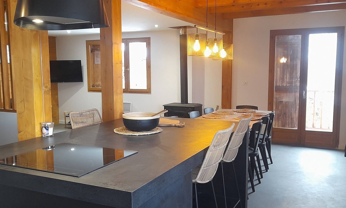 Arc-1800 Ski Chalet | *Charming Chalet · Peaceful · Terrace · Hammam Access*