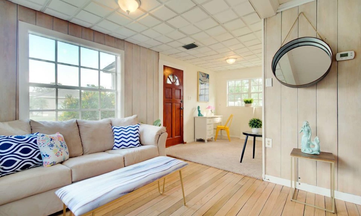 Clearwater Villa | Charming Clearwater Cottage w/cute courtyard