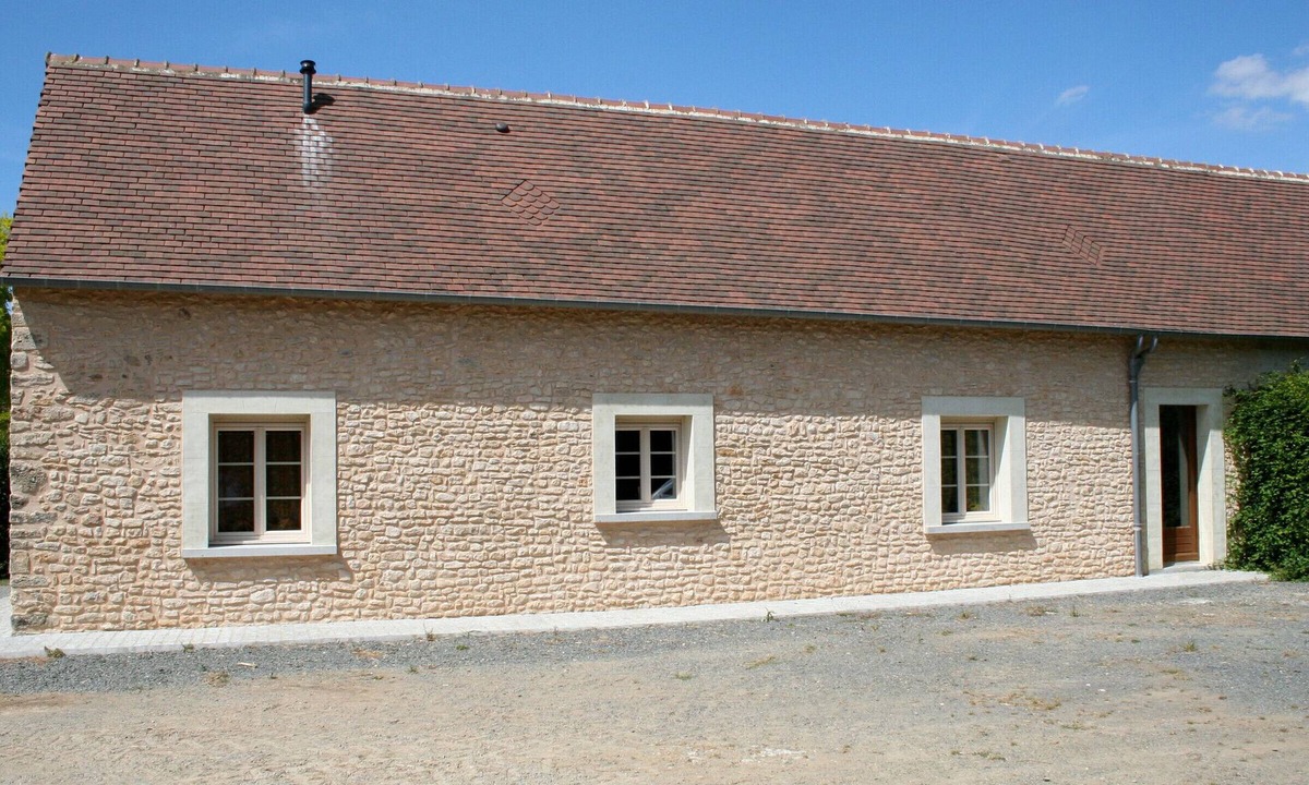 Epineu-le-Chevreuil Cottage | Charming Countryside Cottage: Nature Trails, Equestrian Center & Close to Amenities