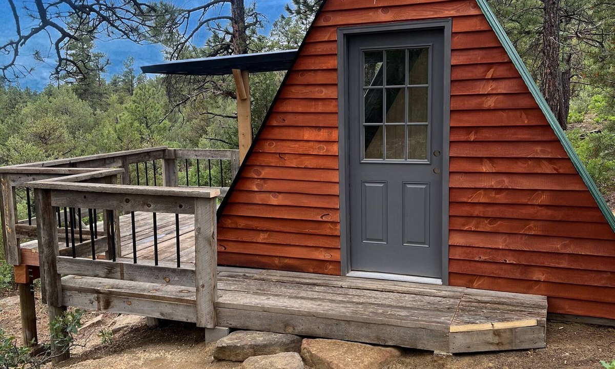 Boncarbo Cabin | Charming Convertible A Frame Cabin 1-bedroom cabin in Boncarbo
