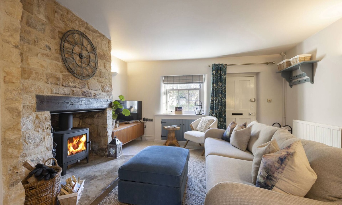Winchcombe Cottage | Charming Cotswold Cottage in Central Winchcombe