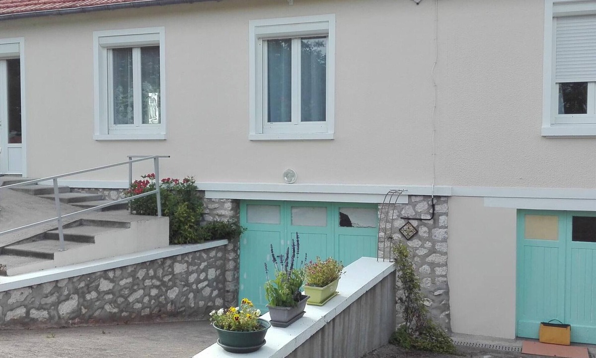 Muides-sur-Loire Cottage | Charming Cottage with Private Yard, Near Loire Castles and Cycling Routes