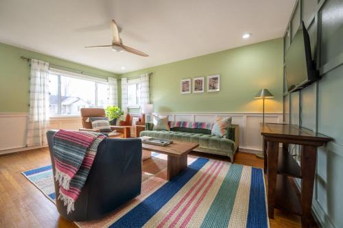 North Kessler Manor House | Charming Cottage - Game Room - Yard- Family Friendly