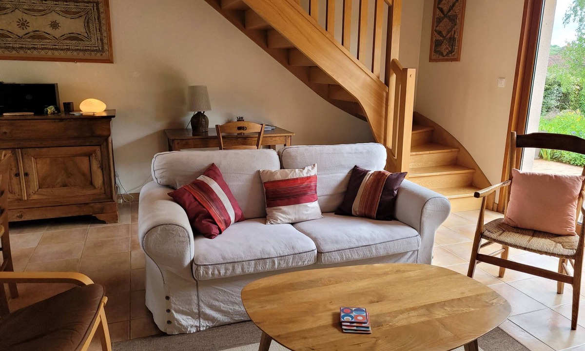 Michaugues Cottage | Charming cottage in Michaugues, a small village north of Burgundy