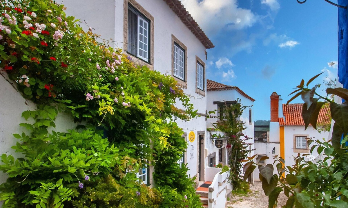 Obidos House | Charming cottage inside Óbidos castle