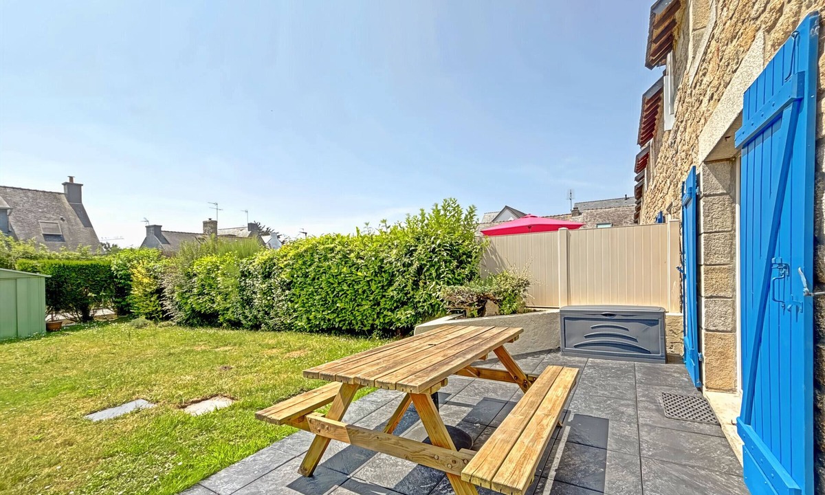 Larmor-Plage House | *Charming Cottage Near Beaches, Shops, and Nature – Larmor-Plage*