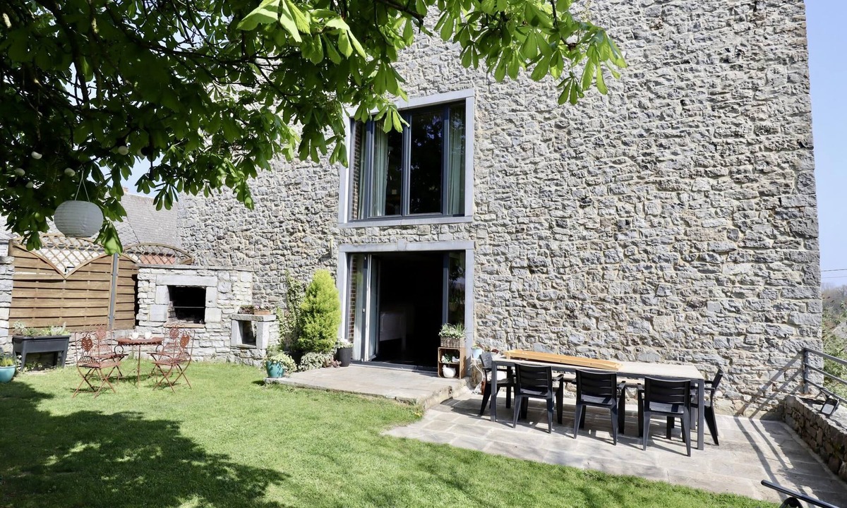 Doische House | Charming cottage with a lovely terrace & garden