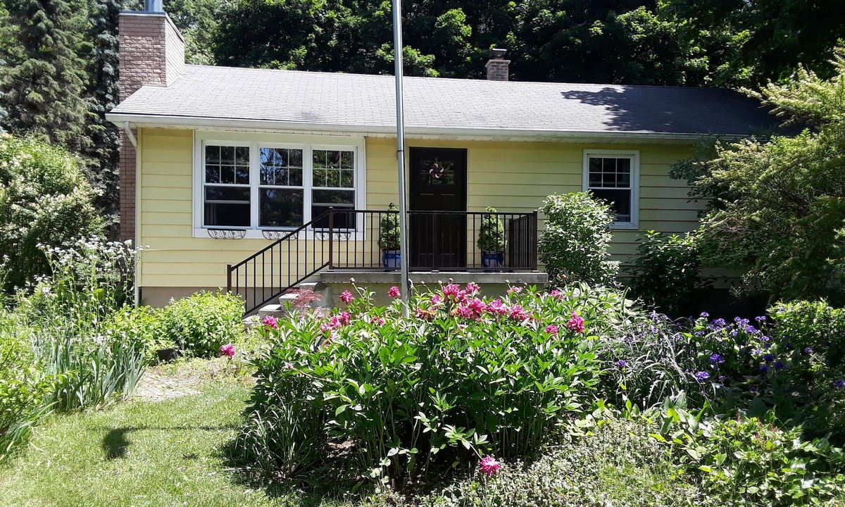 Town of Dover House | Charming country house