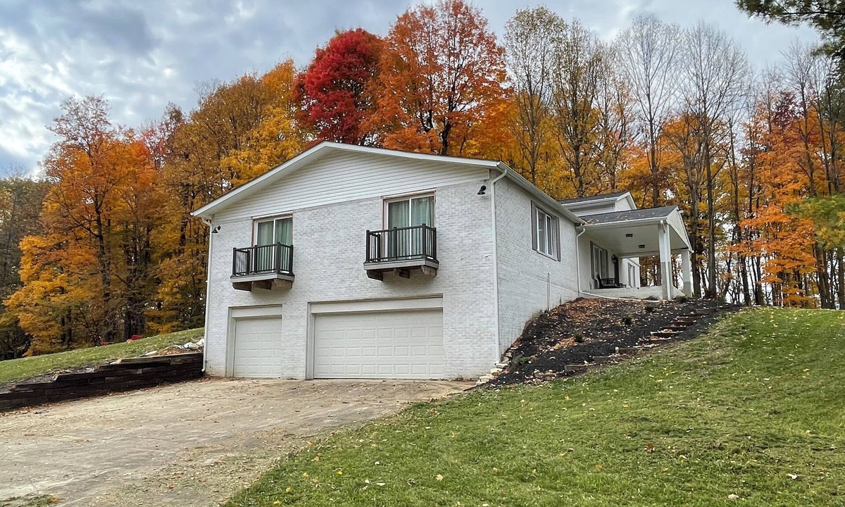 Mount Liberty House | Charming countryside home in the heart of Amish Country