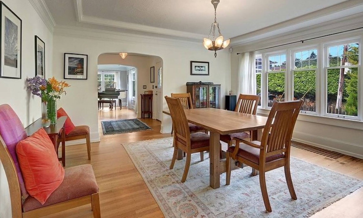 Mount Baker House | Charming craftsman 3-bedroom home