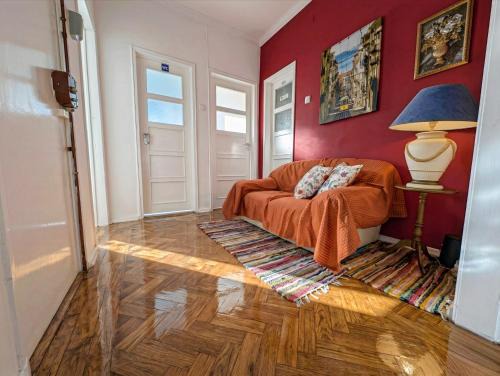 Santo Condestavel House | Charming D'Ourique 3-Bedroom Apartment with Private Balcony in Central Campo de Ourique, Lisbon